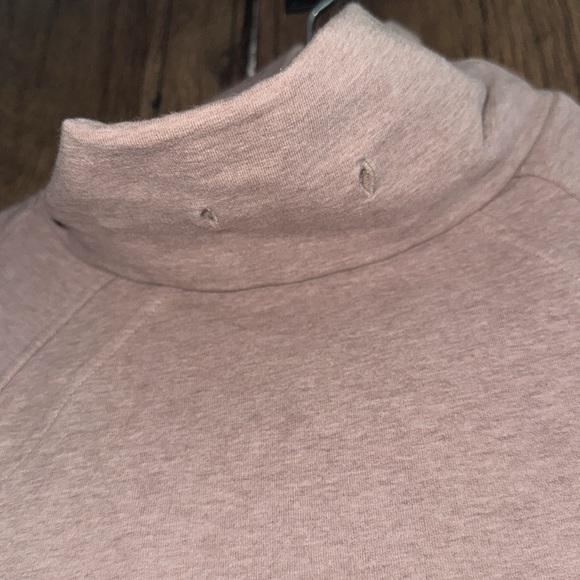 Varley Lavender Activewear Cowl Neck Top - Picture 8 of 8